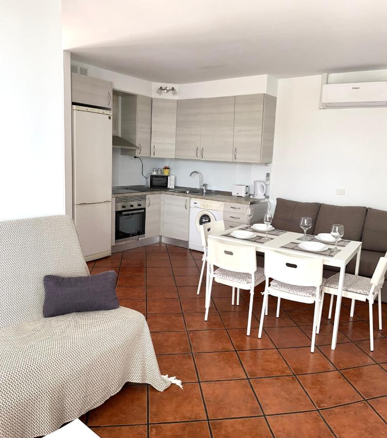 Primavera Holiday Apartment Арона Экстерьер фото